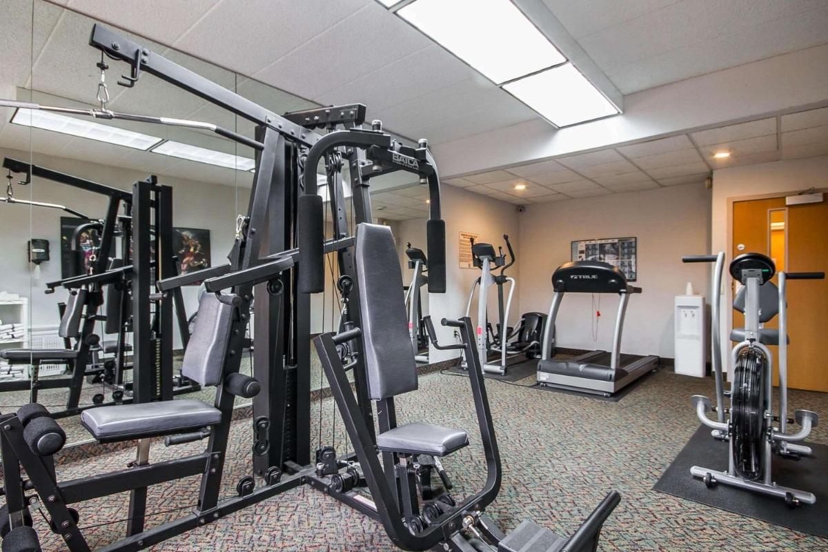 Comfort Inn & Suites Madison - Airport - image 6