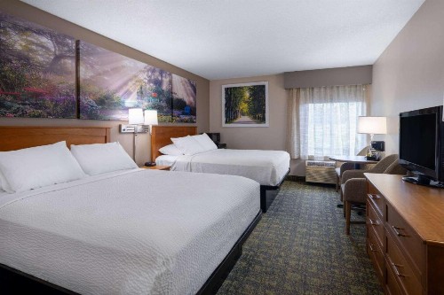 Days Inn & Suites by Wyndham Madison - image 16