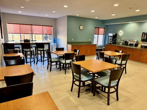 Days Inn & Suites by Wyndham Madison - image 3