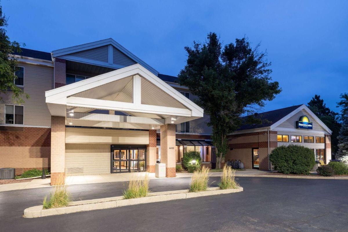 Days Inn & Suites by Wyndham Madison - image 4