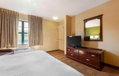 Extended Stay America Suites - Madison - Junction Court - image 14