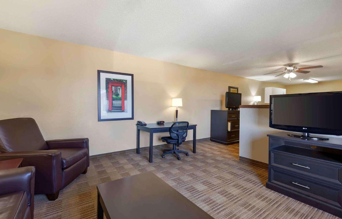 Extended Stay America Suites - Madison - Junction Court - image 3