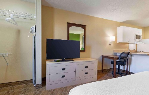 Extended Stay America Suites - Madison - Junction Court - image 46