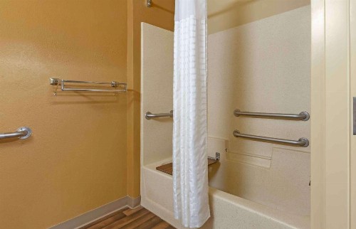 Extended Stay America Suites - Madison - Junction Court - image 49