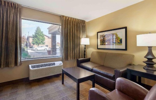 Extended Stay America Suites - Madison - Junction Court - image 5