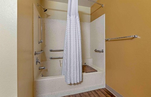 Extended Stay America Suites - Madison - Old Sauk Rd - image 29