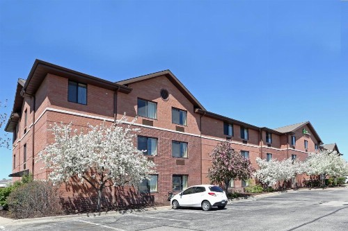 Extended Stay America Suites - Madison - Old Sauk Rd - image 9