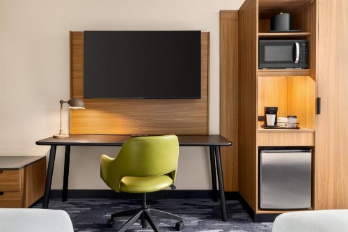 Comfort Inn Madison - Downtown - image 5