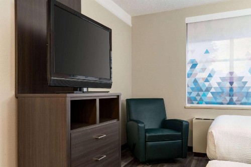 La Quinta by Wyndham Madison American Center - image 36