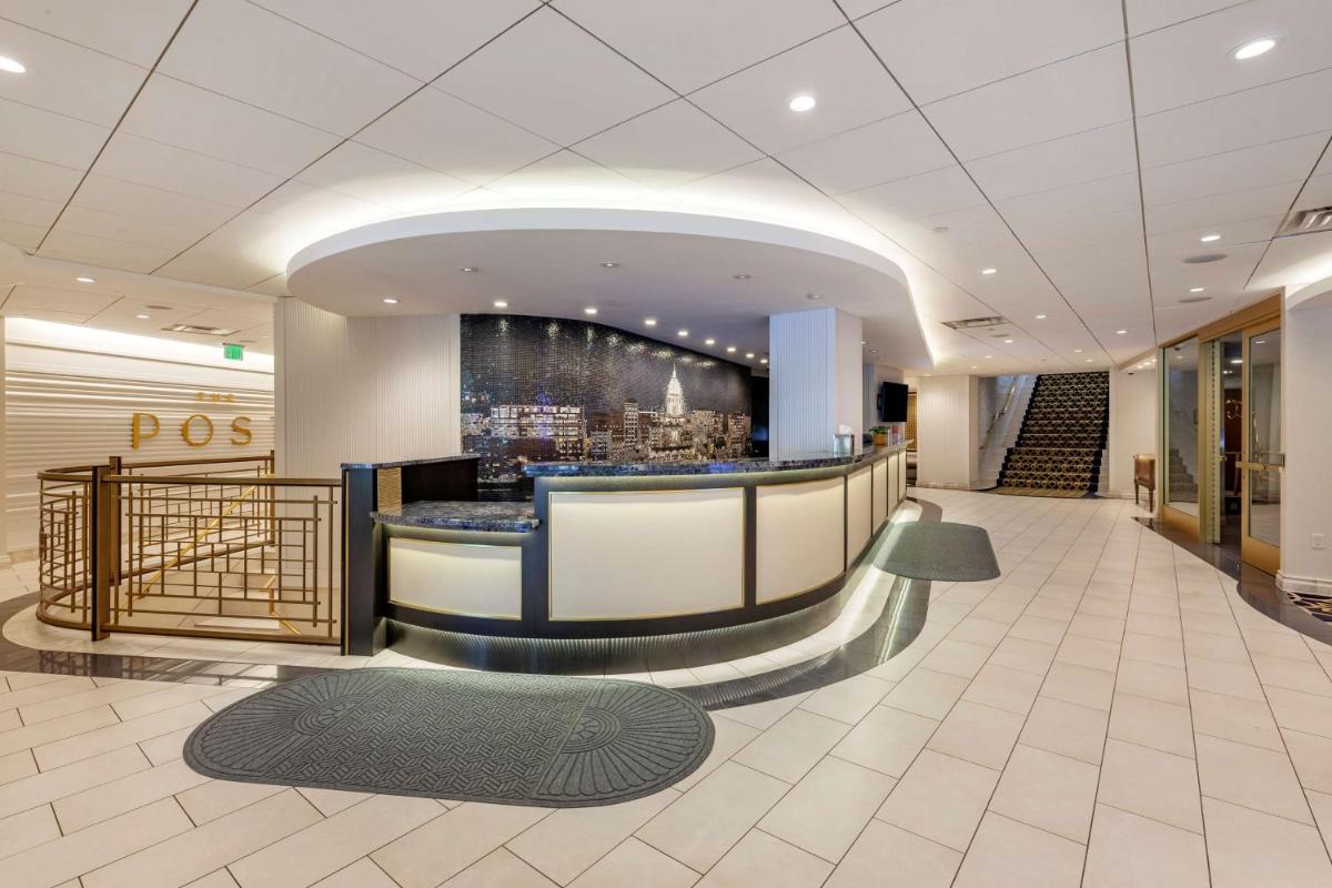 Best Western Premier Park Hotel - image 2