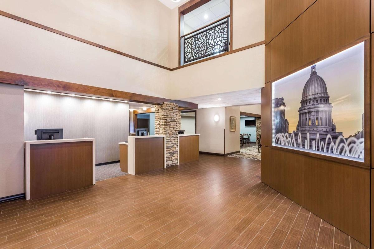 Wyndham Garden Madison Fitchburg - main image