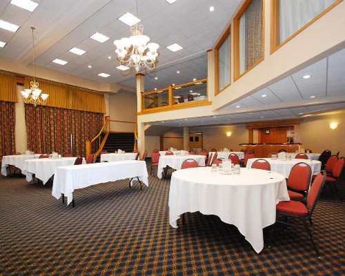Wyndham Garden Madison Fitchburg - image 25