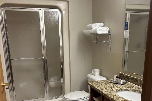 Wyndham Garden Madison Fitchburg - image 30