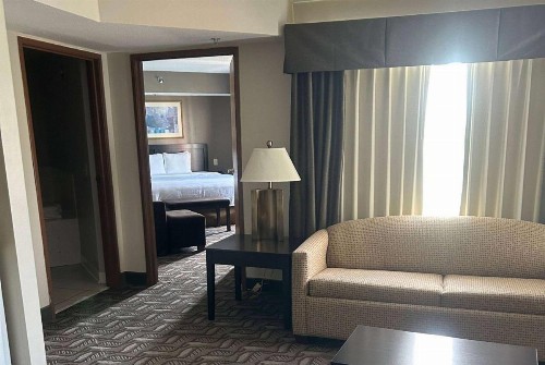 Wyndham Garden Madison Fitchburg - image 33