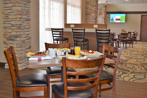 Wyndham Garden Madison Fitchburg - image 38