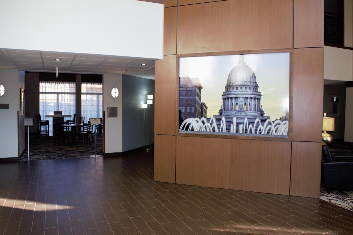 Wyndham Garden Madison Fitchburg - image 5