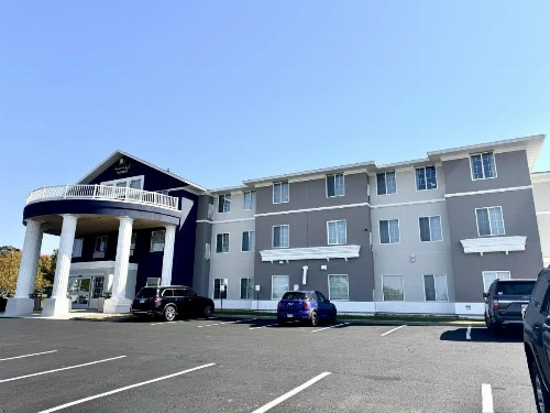 GrandStay Residential Suites - Madison East - image 11