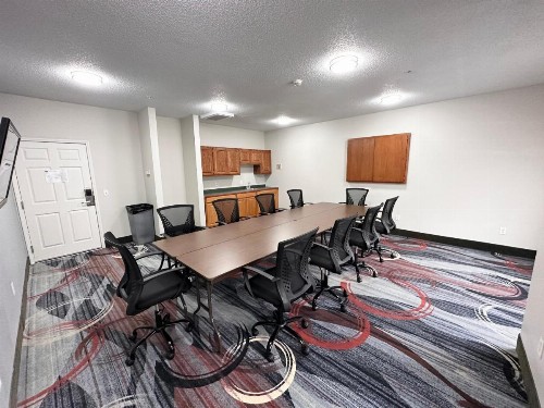 GrandStay Residential Suites - Madison East - image 5