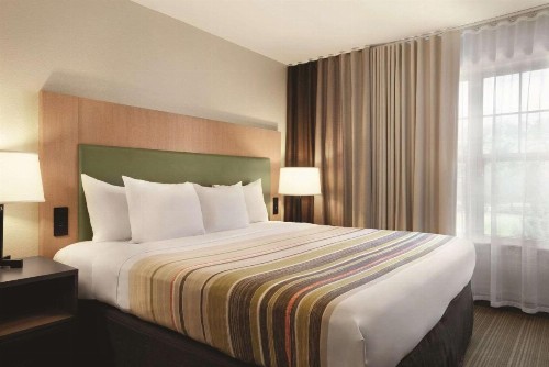 Country Inn & Suites by Radisson Madison Southwest WI - image 15