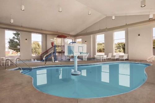 Country Inn & Suites by Radisson Madison Southwest WI - image 20