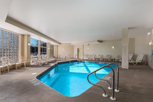 Hawthorn Suites by Wyndham Madison Fitchburg - image 19
