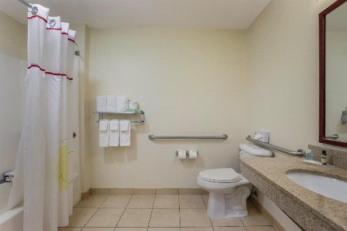 Hawthorn Suites by Wyndham Madison Fitchburg - image 21