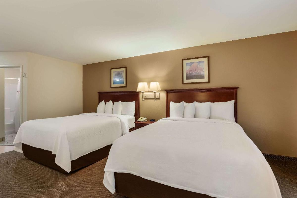 Hawthorn Suites by Wyndham Madison Fitchburg - image 3