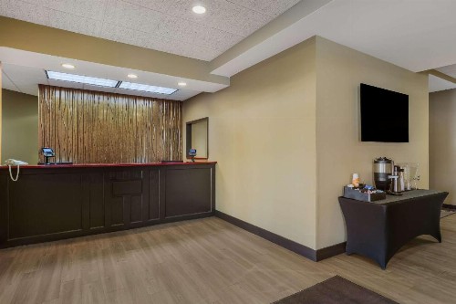 Hawthorn Suites by Wyndham Madison Fitchburg - image 41