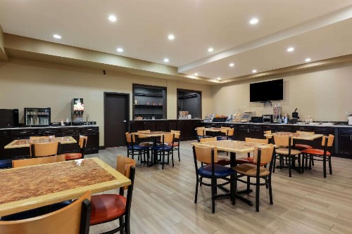 Hawthorn Suites by Wyndham Madison Fitchburg - image 45