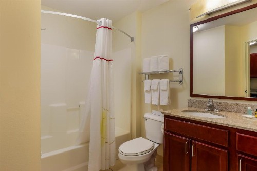 Hawthorn Suites by Wyndham Madison Fitchburg - image 5