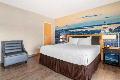 Cambria Hotel Madison East - image 29
