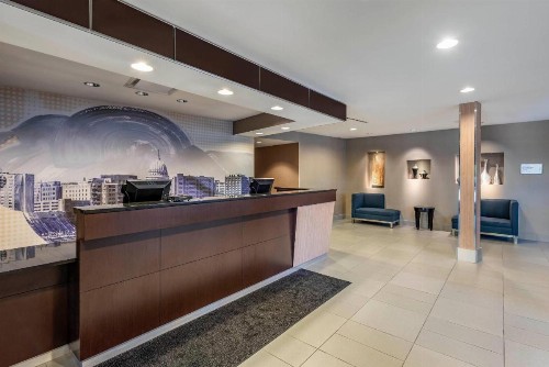 Cambria Hotel Madison East - image 30