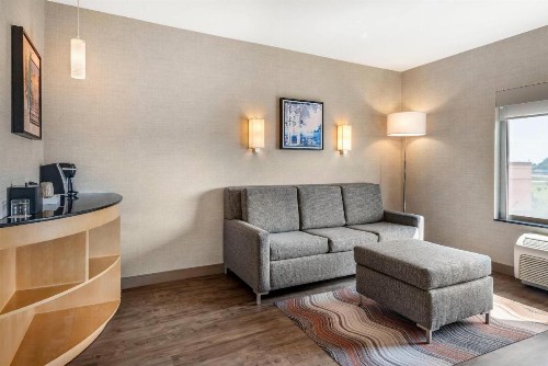 Cambria Hotel Madison East - image 33