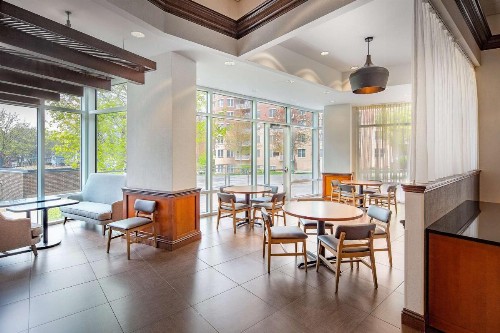Hyatt Place Madison/Downtown - image 11