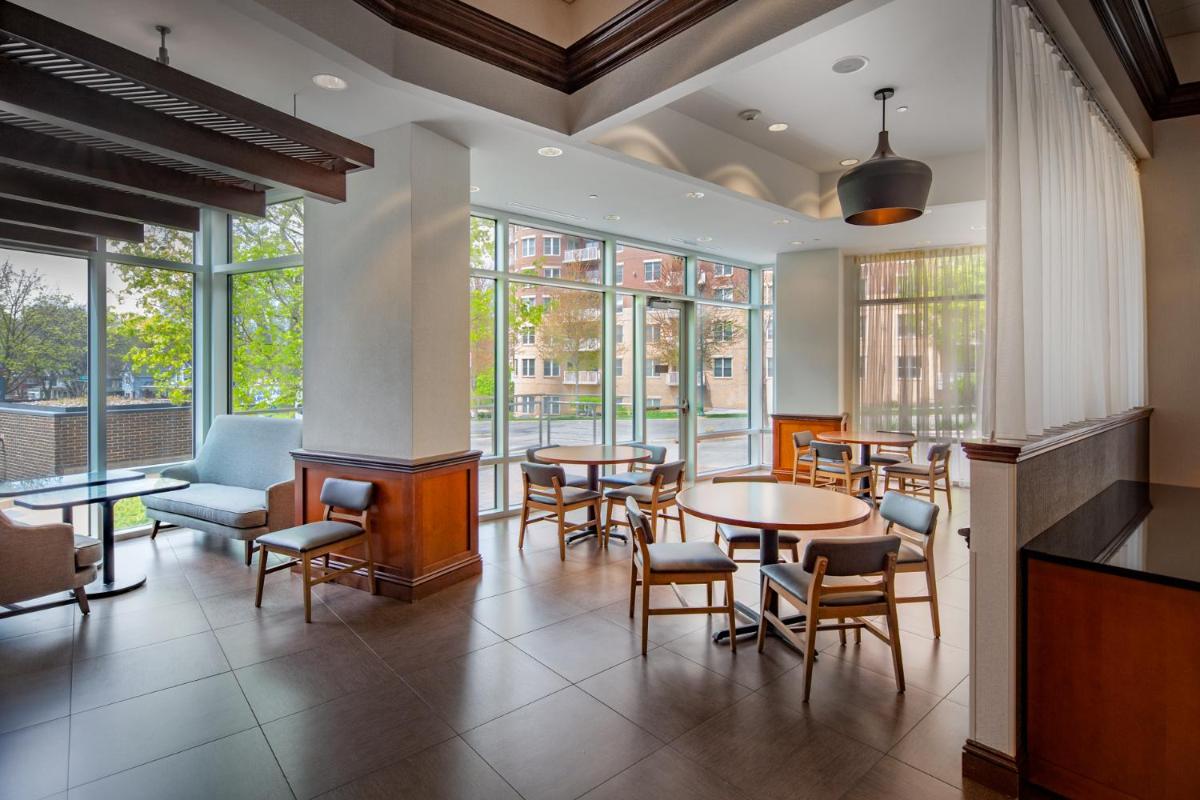 Hyatt Place Madison/Downtown - image 4