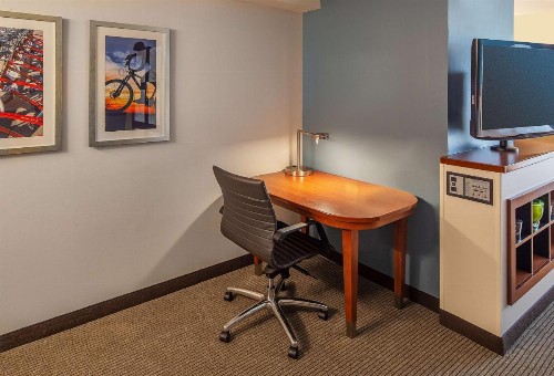 Hyatt Place Madison/Downtown - image 5