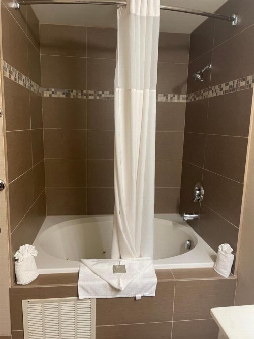 Country Inn & Suites by Radisson Madison WI - image 14