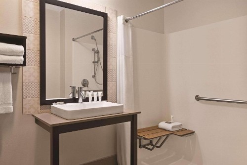 Country Inn & Suites by Radisson Madison WI - image 21