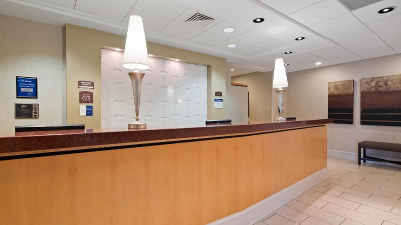 Best Western Plus InnTowner Madison - image 6