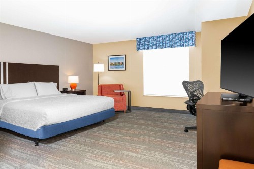 Hampton Inn & Suites Madison Downtown - image 20