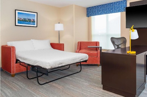 Hampton Inn & Suites Madison Downtown - image 36