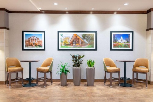 Hampton Inn & Suites Madison Downtown - image 7
