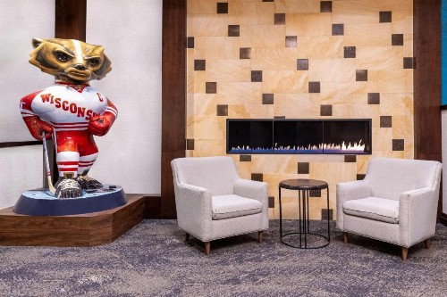 Hampton Inn & Suites Madison Downtown - image 8