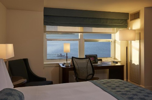 The Edgewater - image 15