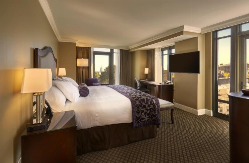The Edgewater - image 2