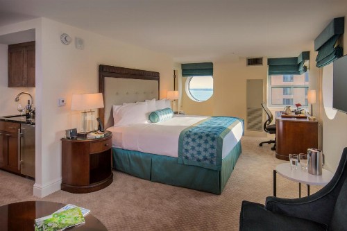The Edgewater - image 3
