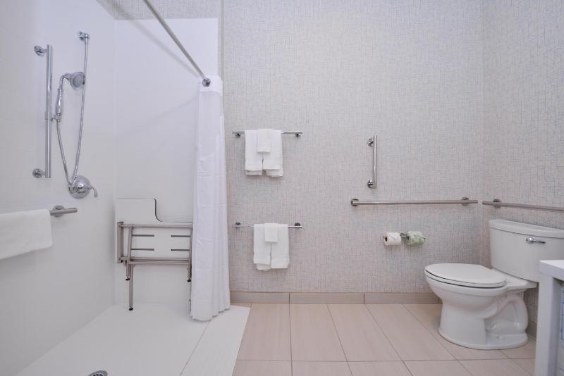 Holiday Inn Express & Suites Madison an IHG Hotel - image 6
