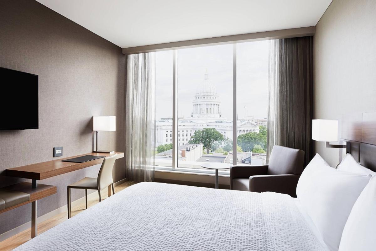 AC Hotel by Marriott Madison Downtown - image 3