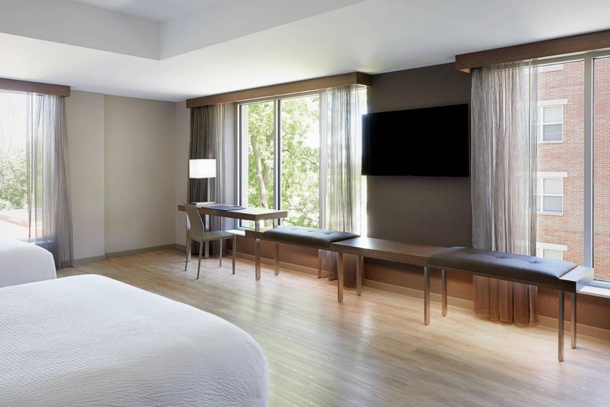 AC Hotel by Marriott Madison Downtown - image 4