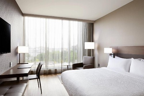AC Hotel by Marriott Madison Downtown - image 9